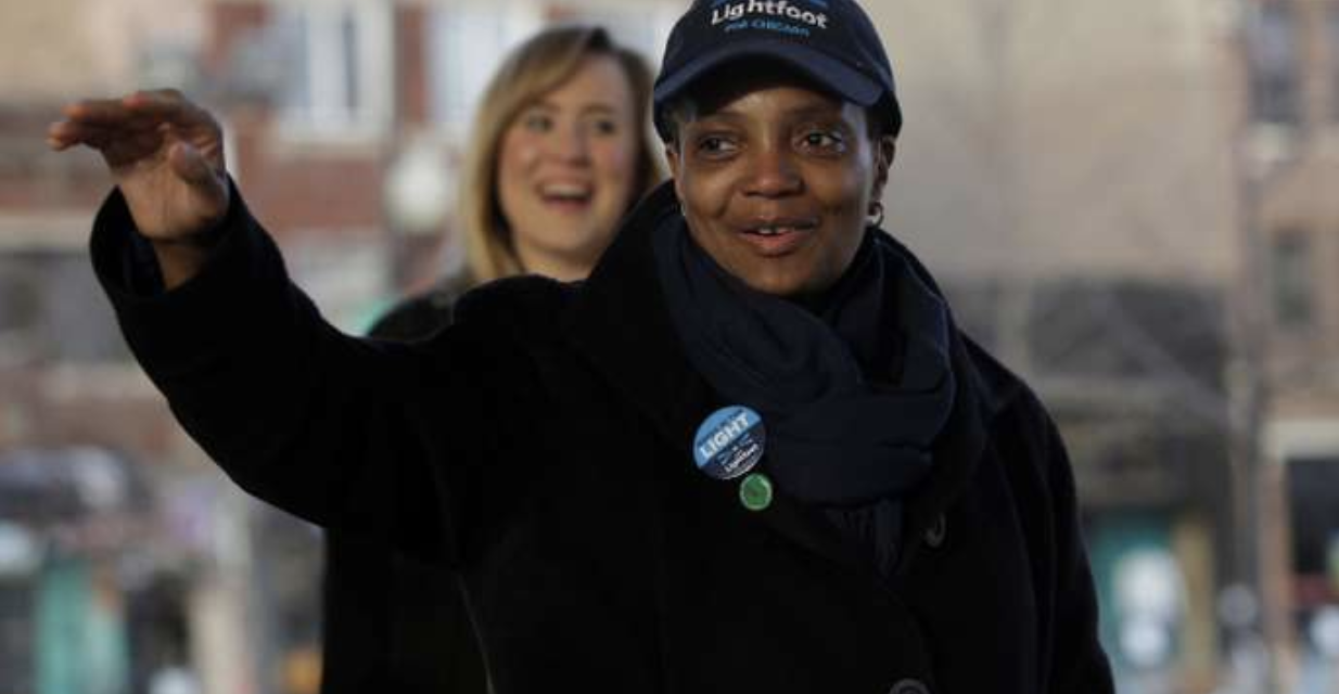Chicago élit une maire noire et homosexuelle