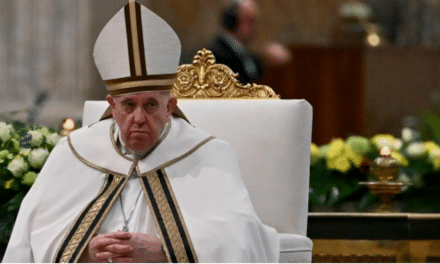 Le pape François juge «injustes» les lois qui pénalisent l’homosexualité