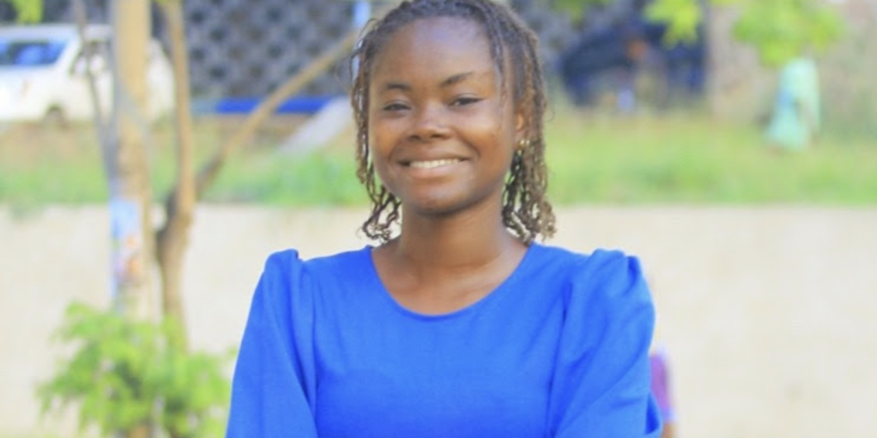 Femmes Journalistes dans les médias en ligne en RDC : Focus sur Clémence TSHIMUENAKA, reporter passionnée de terrain 